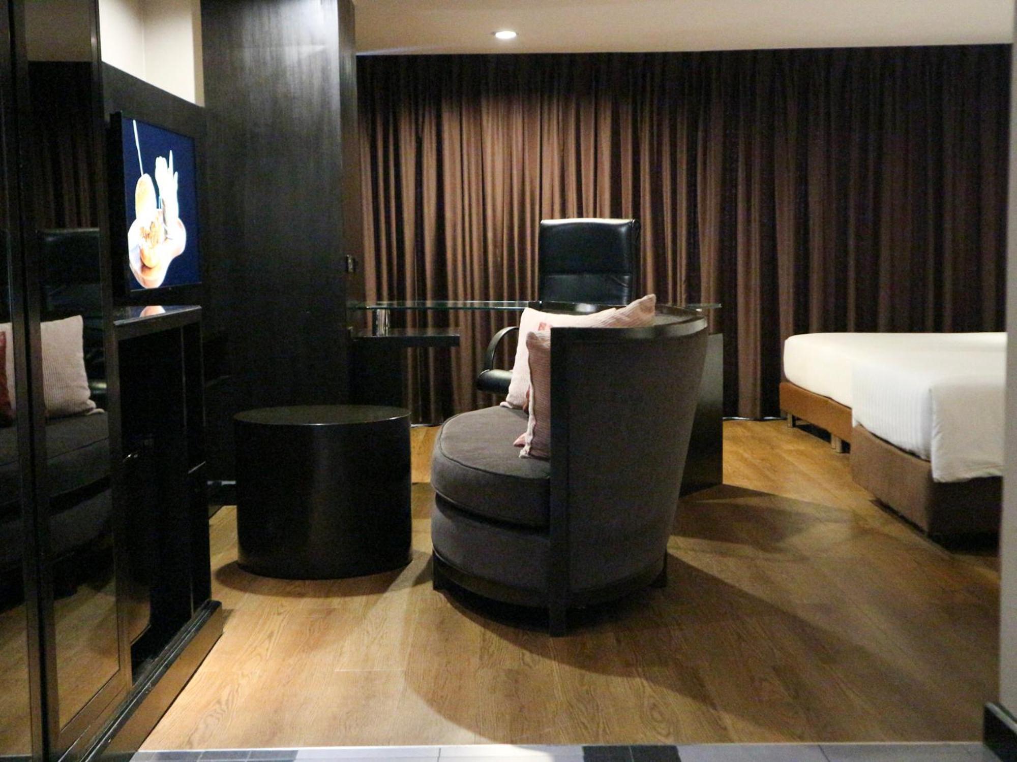 Golden Tulip Mandison Suites Bangkok Eksteriør billede