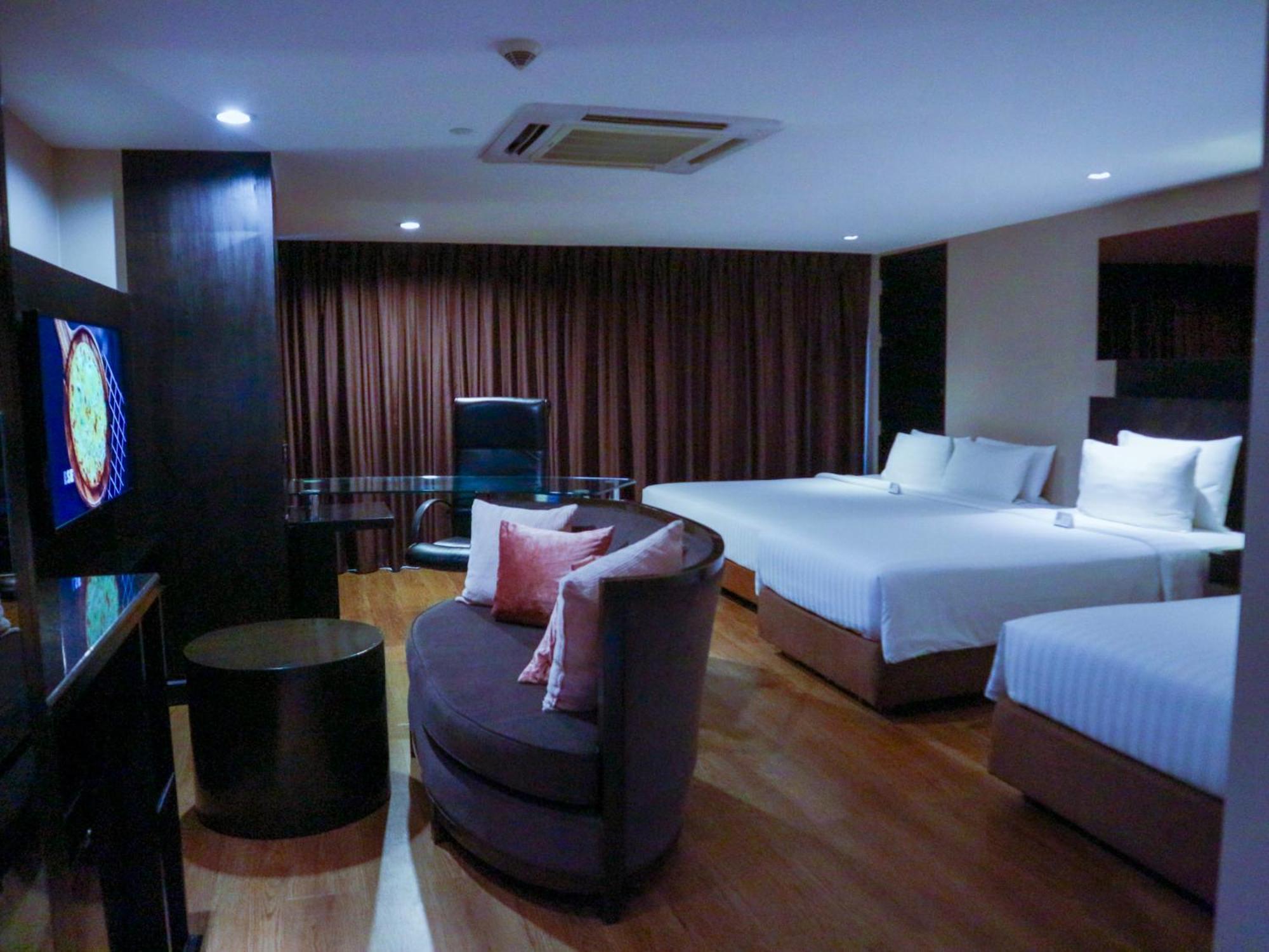 Golden Tulip Mandison Suites Bangkok Eksteriør billede